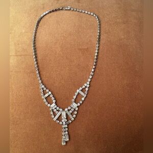 Elegant Vintage Rhinestone Necklace